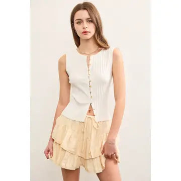 Button Closure Top