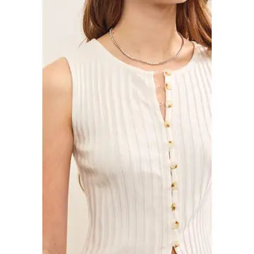Button Closure Top